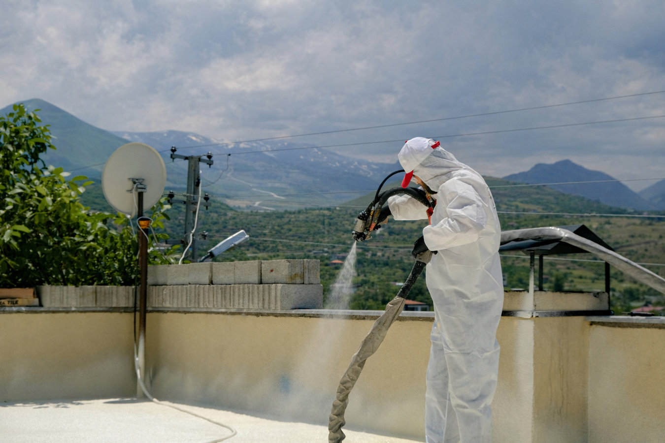 Spray foam insulation